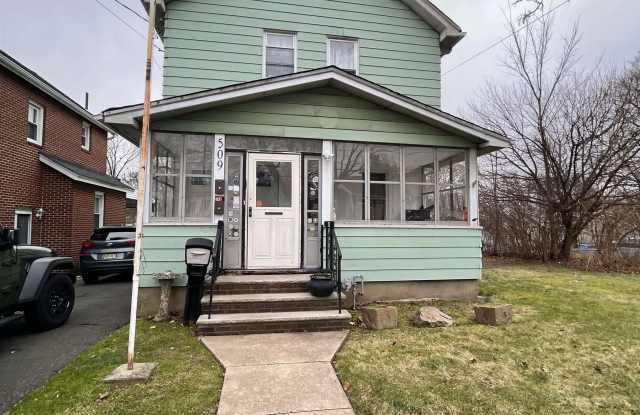 509 CENTRE ST - 509 Centre Street, Essex County, NJ 07110