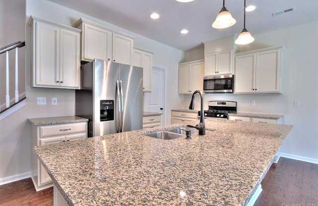 7811 Meridale Forest Drive Gallery 4
