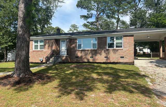 Updated Brick Home in the Belvedere Neighborhood - HALLOWEEN SPECIAL AVAILABLE! Gallery 3