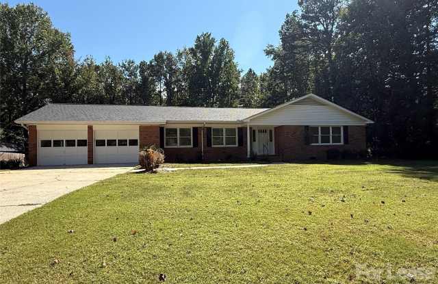 8806 Crestwood Drive Gallery 1