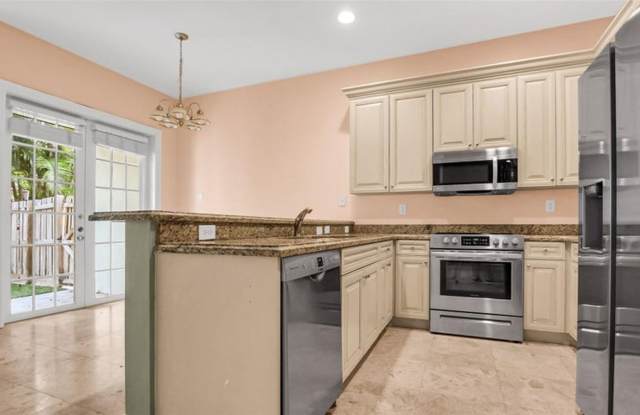 1750 NE 12th Street, Fort Lauderdale, FL 33304 - 2444 photos photos