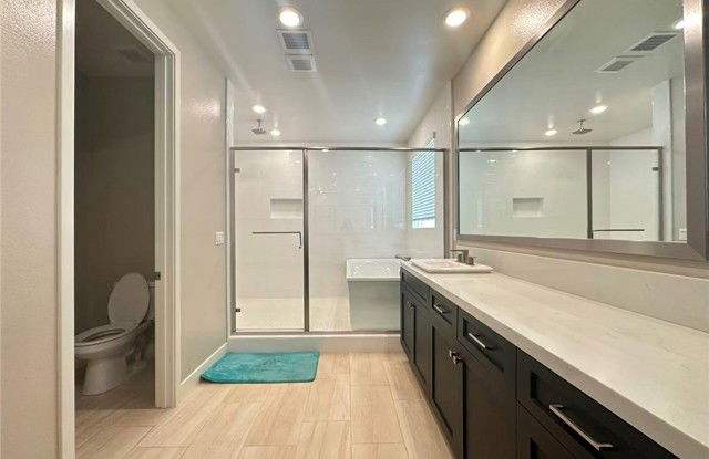 140 Crossover - 140 Crossover, Irvine, CA 92618