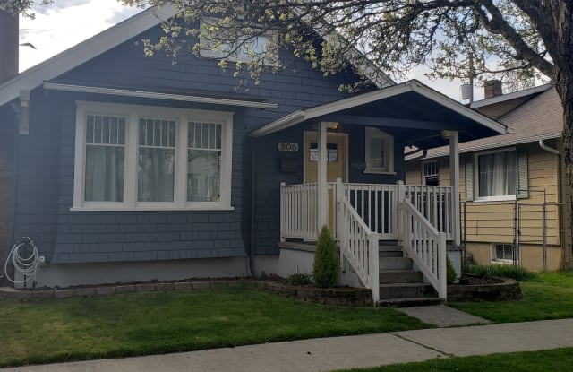 806 N Pine St - 806 North Pine Street, Tacoma, WA 98406