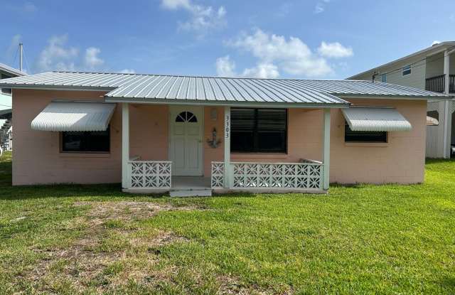 DIRECT GULF ACCESS 2/2 FOR RENT photos photos