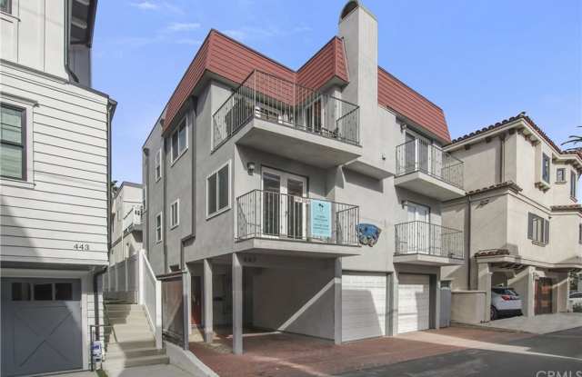 447 23rd Place - 447 23rd Place, Manhattan Beach, CA 90266