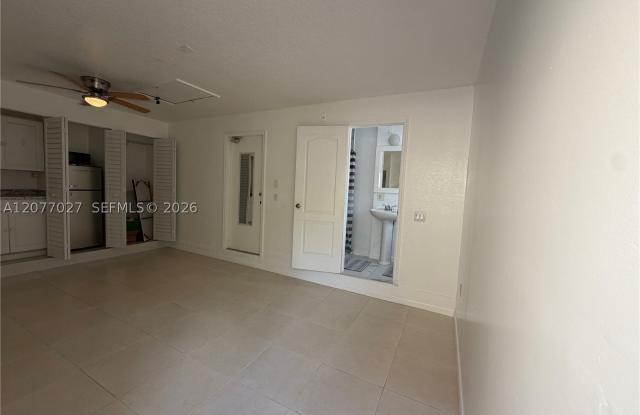 16467 SW 50th Ter Gallery 4