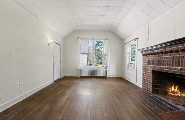 4611 Knox Road Gallery 2
