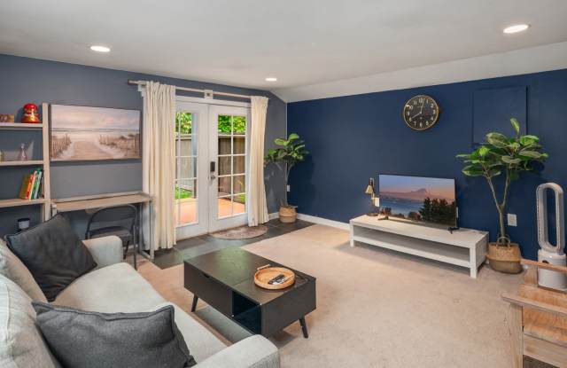 9718 Slater Avenue Northeast Gallery 4