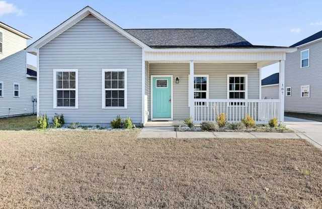 107 Garrett Dr - 107 Garrett Drive, Piney Green, NC 28546
