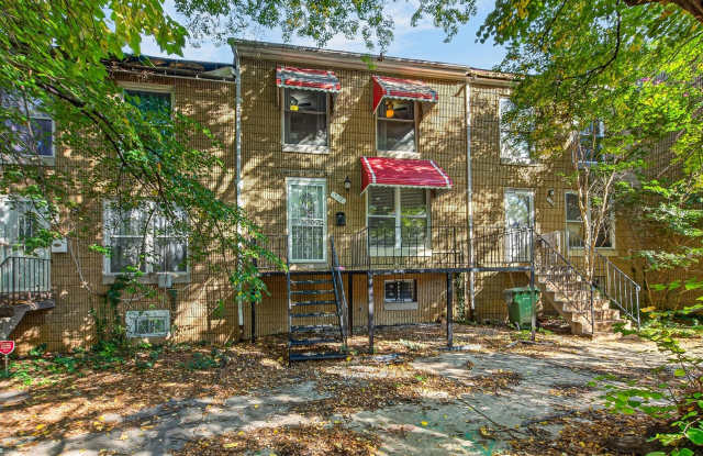Charming 3BR Townhome in Baltimore Gallery 3