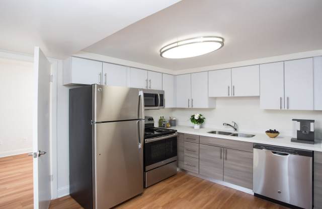 Four Quarters Apartments and Townhomes Gallery 2