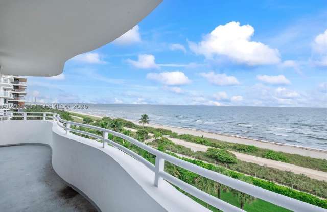 8911 Collins Ave photos photos