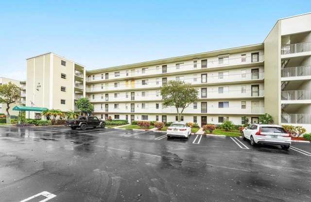 2230 N Cypress Bend Drive photos photos