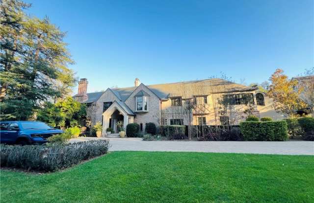 4110 Woodleigh Lane photos photos