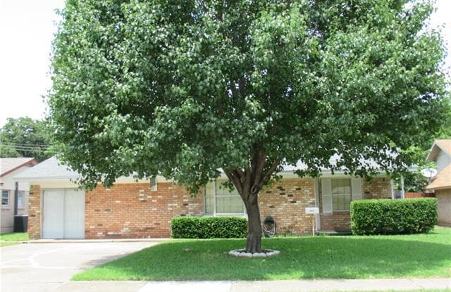 2619 Helmet Street - 2619 Helmet Street, Irving, TX 75060