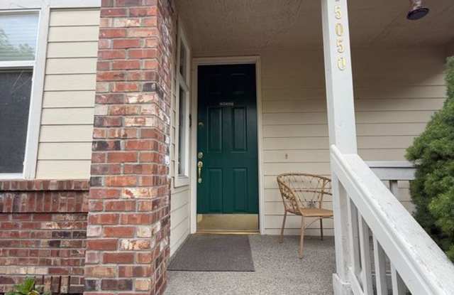 Darling Bellevue Home! photos photos