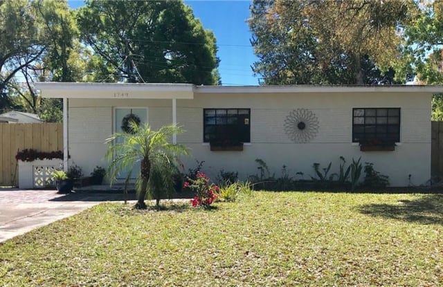1742 12TH AVENUE N - 1742 12th Avenue North, St. Petersburg, FL 33713