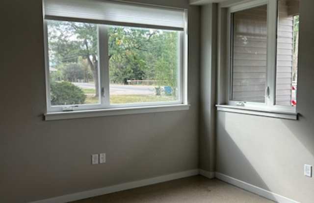 Spacious 3-Bedroom Townhome with Modern Finishes & Private Deck Gallery 4