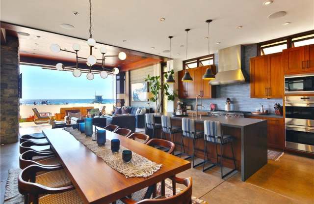 3124 The Strand photos photos