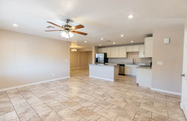 FULLY REMODELED 5 BEDROOM HOME! 3 MASTER SUITES! GRANITE COUNTERS! - 1351 West 16th Street, Tempe, AZ 85281