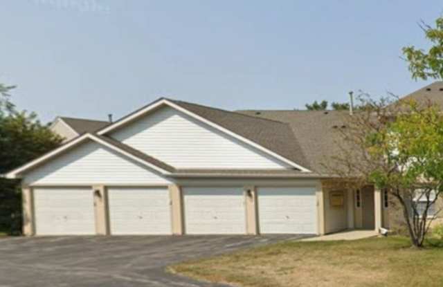 1303 N Red Oak Circle Gallery 1