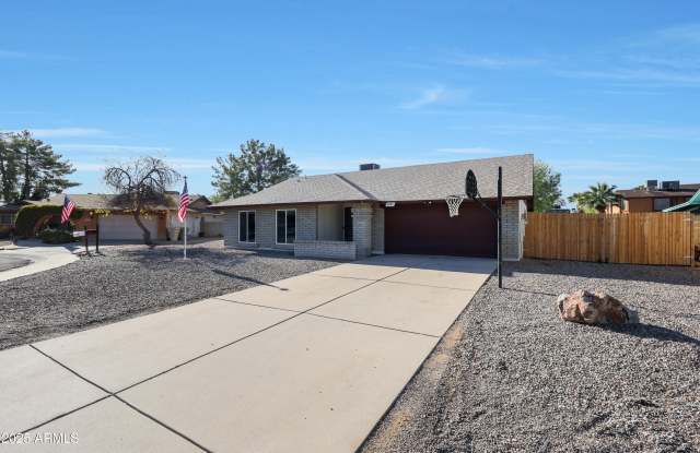 6029 W PERSHING Avenue photos photos
