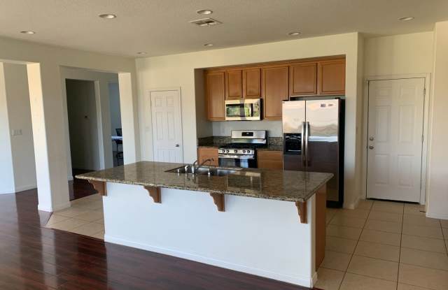 4 Bedroom Home with Paid Solar, 3-Car Garage & Half-Off First Month’s Rent Gallery 3