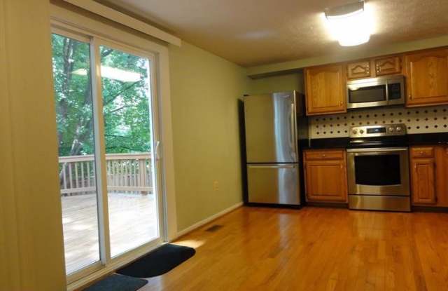 2523 LOG MILL COURT Gallery 4