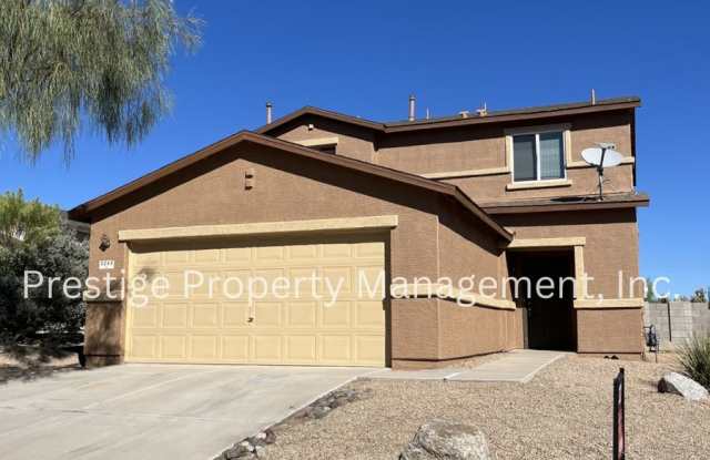 Want to call this 3 bedroom 2.5 bath Home in Sahuarita Yours? Gallery 4