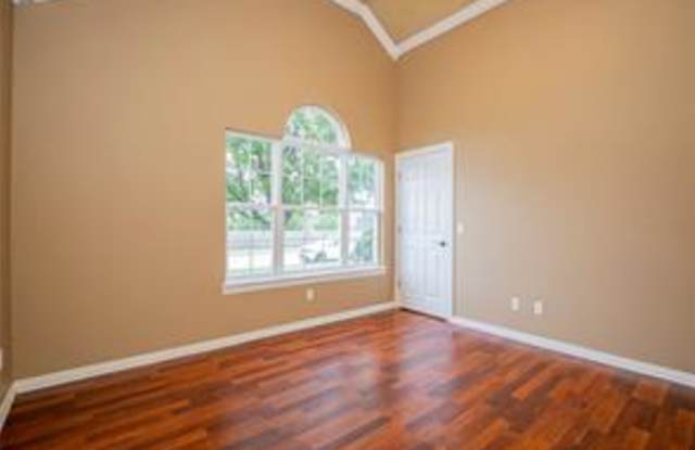 605 Maci Court Gallery 4