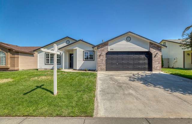 3 bedroom Eagle home photos photos