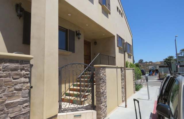 5801 1/2 Seashore Dr. - 5801 1/2 Seashore Dr, Newport Beach, CA 92663