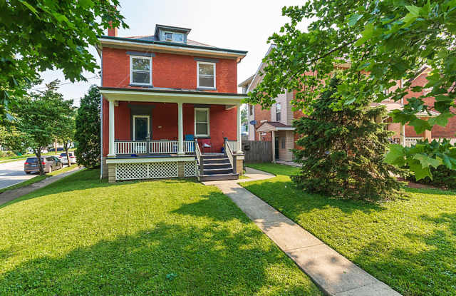 3036 Urwiler Ave photos photos