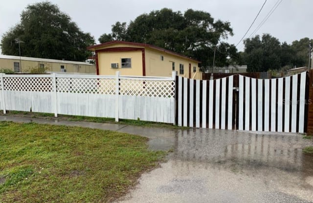 9658 11TH AVENUE - 9658 11th Avenue, Taft, FL 32824