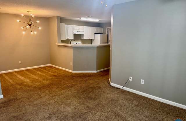 2 Bedroom/2 Bath Condo at The Estate at Westbury - Best Value in the Community! Gallery 1
