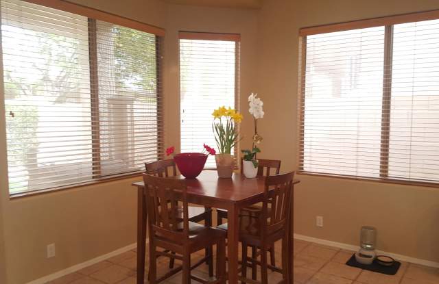 2306 E TOLEDO Place Gallery 4
