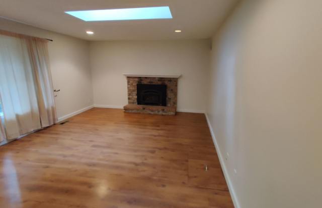 17405 NE 35th PL Gallery 3