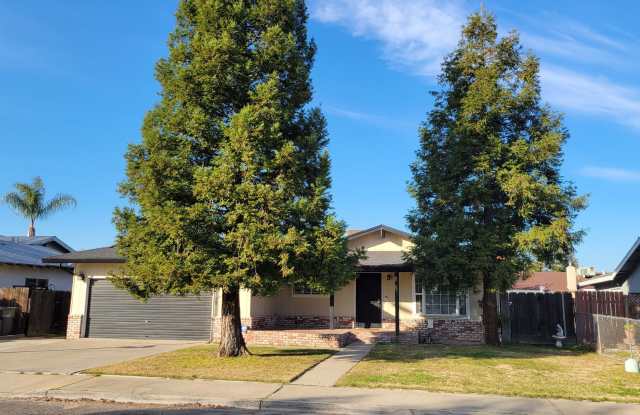475 Georgetown Avenue, Turlock, Calif. photos photos