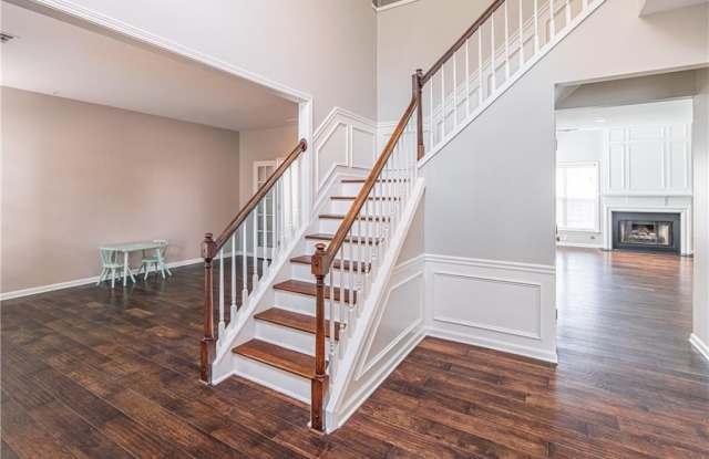 230 Albrighton Court Gallery 2