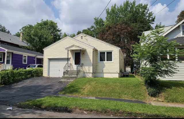 172 S Collingwood Ave - 172 South Collingwood Avenue, Syracuse, NY 13206