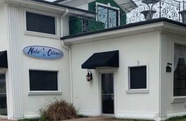 2426 LOUISIANA Avenue Gallery 2