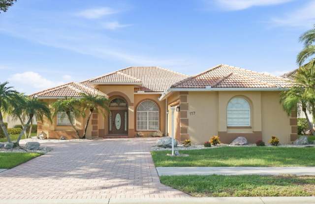 117 Grand Oak Circle Gallery 1
