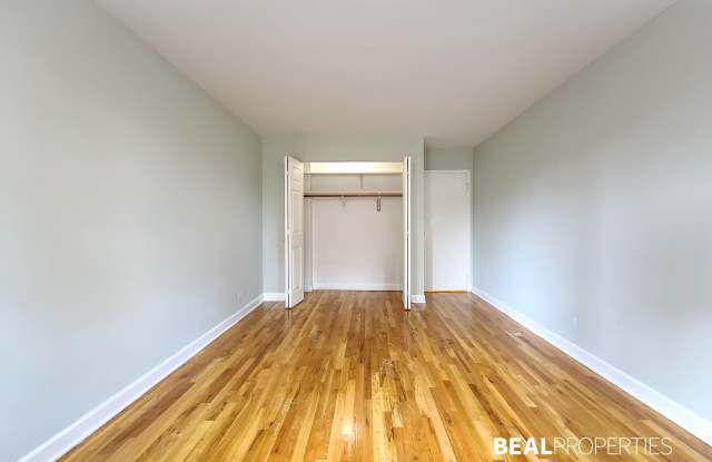 1446 N Dearborn St photos photos