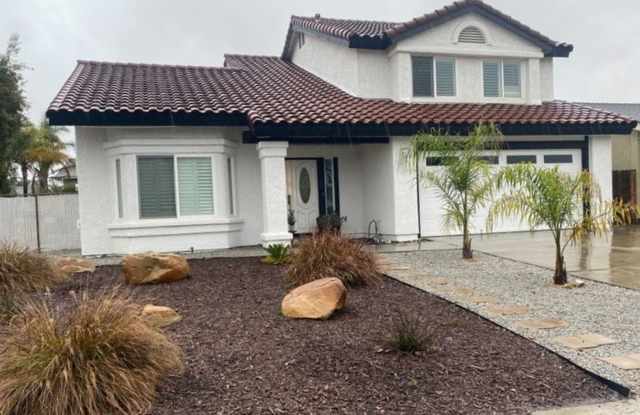 Gorgeous 4 bedroom  3 bathroom house - 632 Amber Lane, Santa Maria, CA 93454