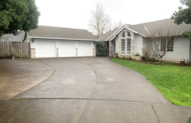 18841 Hein St - 18841 Hein Street, Oregon City, OR 97045