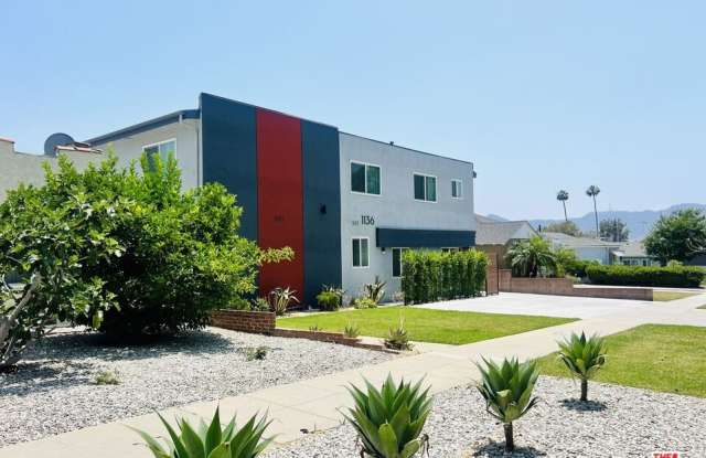 1136 SPAZIER AVE photos photos