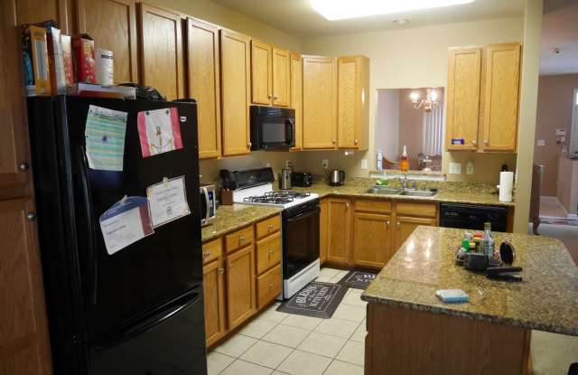 12900 Woods View St Gallery 4