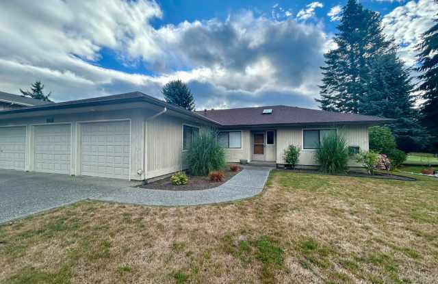12371 Rainer Dr Burlington WA - Located On a Golf Course! Gallery 1