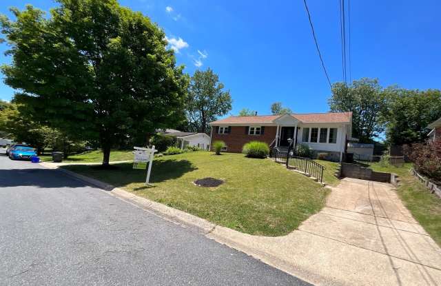10708 MEADOWHILL Road Gallery 1