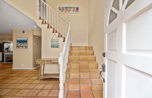 4850 Amalfi Way- MFR Gallery 4